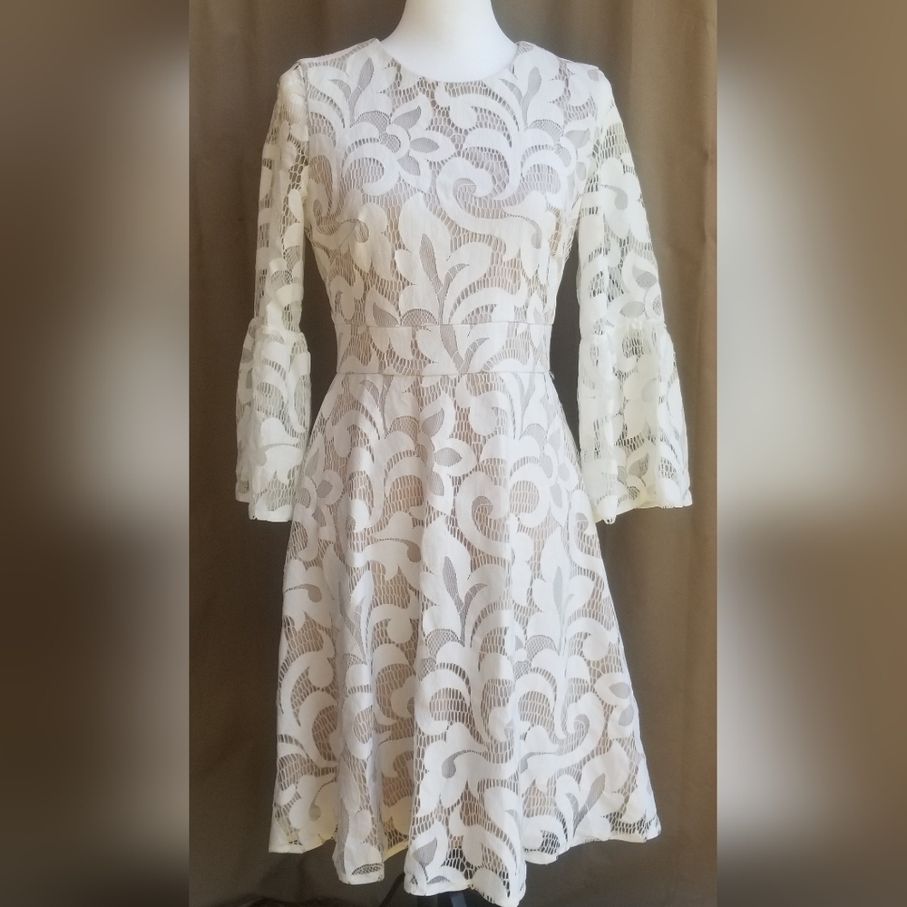 Jessica Howard Ivory Lace Bell Sleeve Fit & Flare Dress Women's Size 6